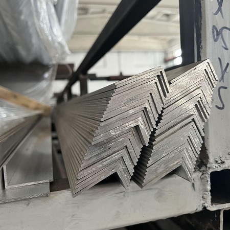 Aluminum Angle Алюминиевый угол
