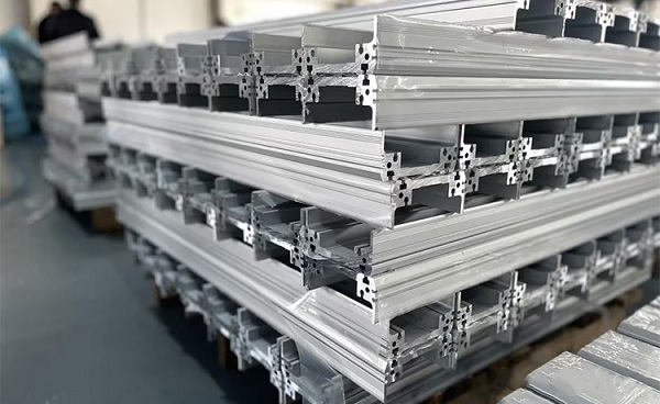 Linear module aluminum profile (7) Алюминиевый профиль линейного модуля (7)