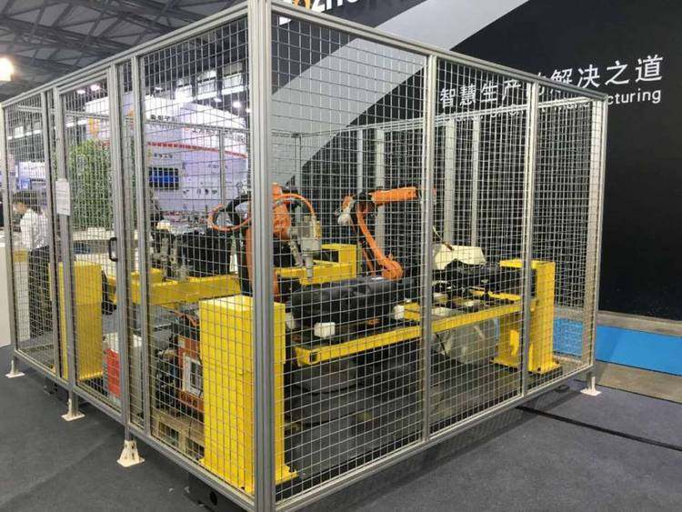 machine fence машинный забор